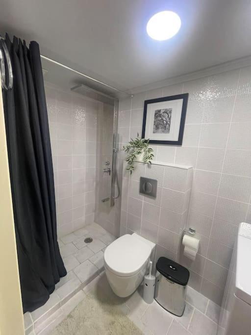 Studio In The Center, 2 Mins From The Beach Loutráki Exterior foto